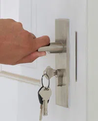 Super Locksmith Service New Berlin, WI 262-662-6054 - re-key-locks